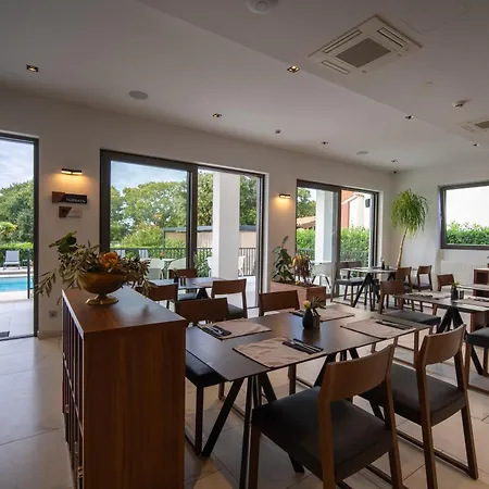 Vaal Alojamento de Acomodação e Pequeno-almoço Rovinj