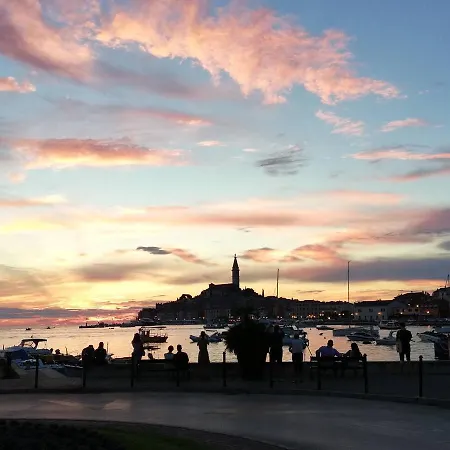 Vaal Alojamento de Acomodação e Pequeno-almoço Rovinj
